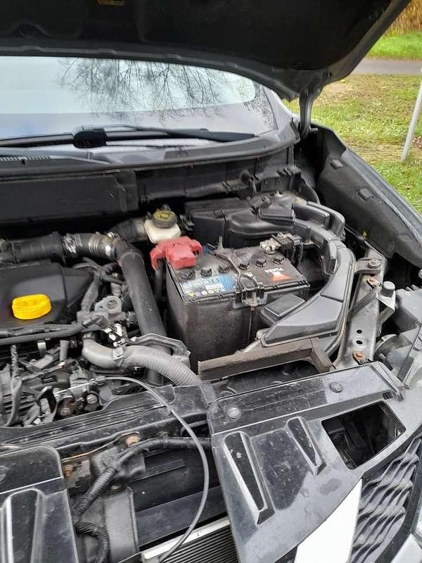 Grau Gebraucht 2016 Nissan X-Trail 360º SUV | 11.000 € (Superpreis) - Bild 1/4