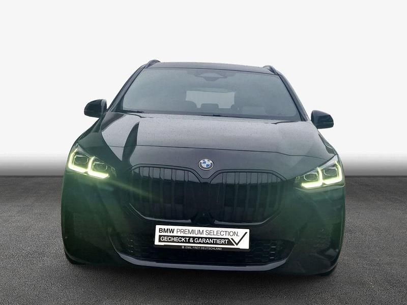 Gebraucht BMW 220 Active Tourer Performance 156 PS (114 kW) 2022 Saphirschwarz metallic Van / Kleinbus