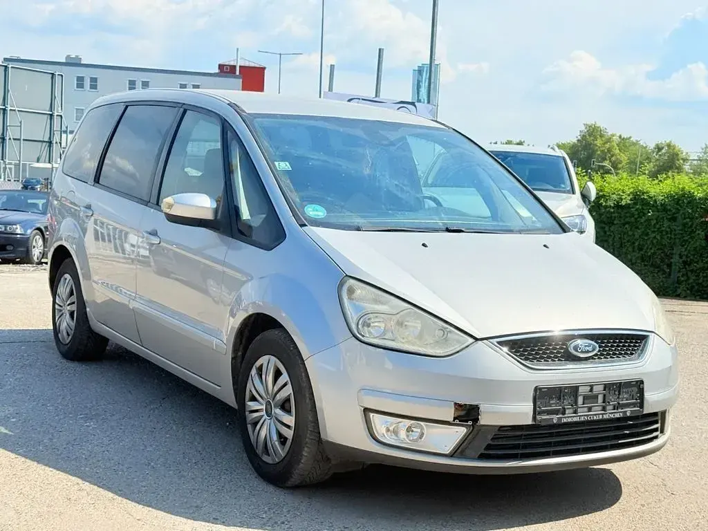 Gebraucht Ford Galaxy Trend 116 PS (85 kW) 2008 Silber Van / Kleinbus