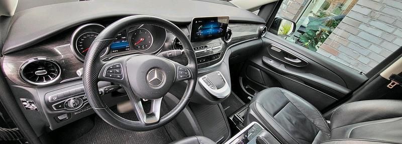Gebraucht Mercedes V300 237 PS (174 kW) 2021 Blau Van / Kleinbus