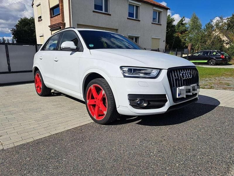 Weiß Gebraucht 2013 Audi Q3 Comfort SUV | 15.900 € (Guter Preis) - Bild 1/4