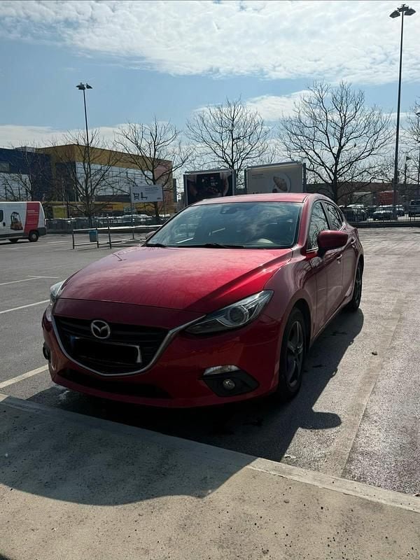 Gebraucht Mazda 3 105 PS (77 kW) 2017 Rot Kleinwagen