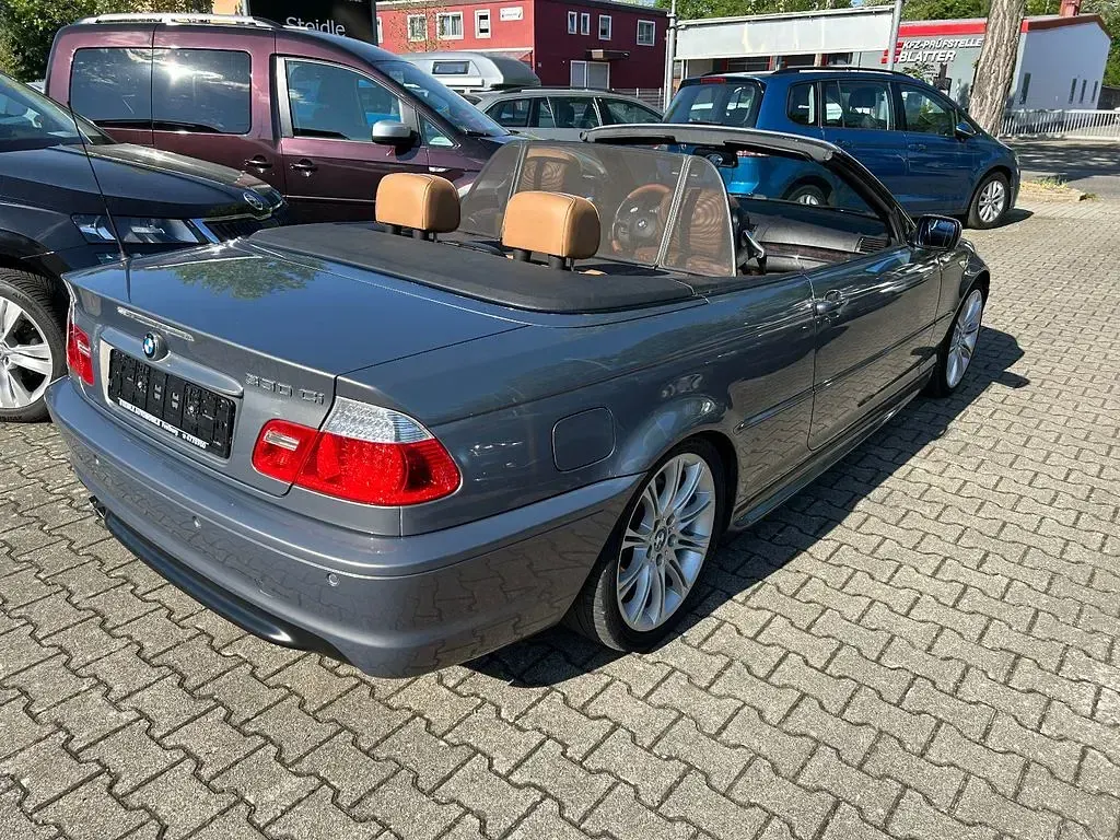 Gebraucht BMW 330 Cabriolet M Sport 231 PS (169 kW) 2004 Grau Cabrio