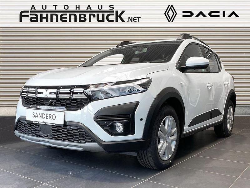 Arktisweiß Gebraucht 2024 Dacia Sandero Expression Kleinwagen | 18.100 € (Fairer Preis) - Bild 1/4
