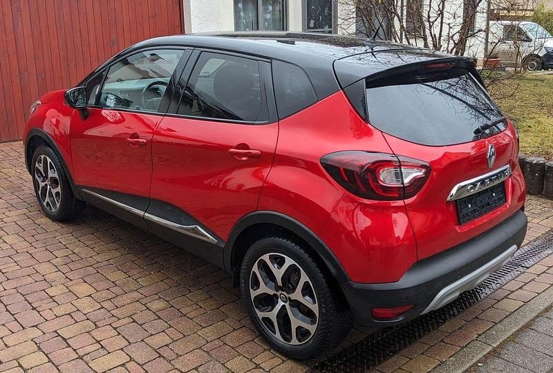 Gebraucht Renault Captur Collection 131 PS (96 kW) 2019 Rot SUV