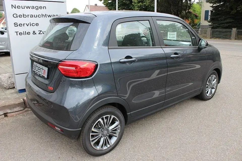 Neu Leapmotor T03 69 kW (95 PS) 2026 Grau Kleinwagen