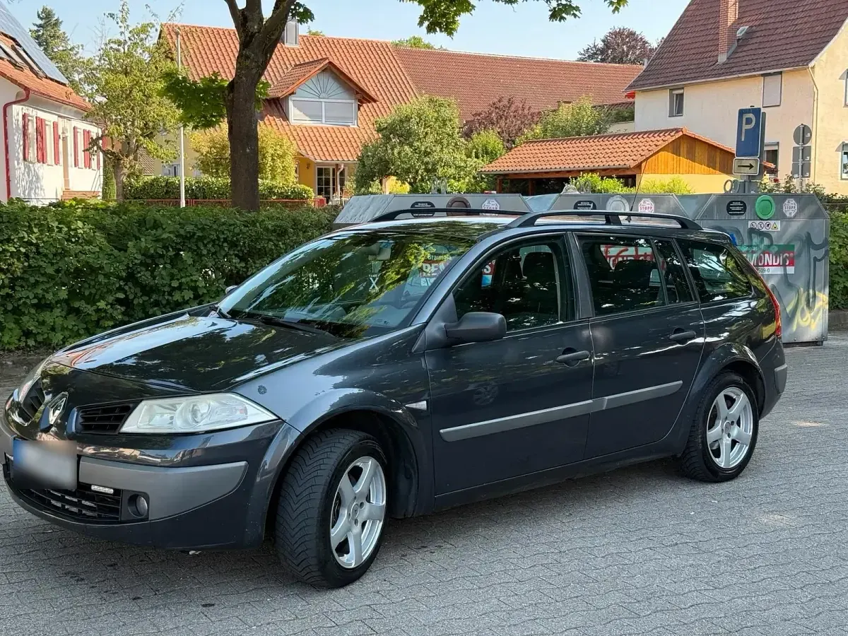 Gebraucht Renault Mégane GrandTour 106 PS (77 kW) 2009 Kombi