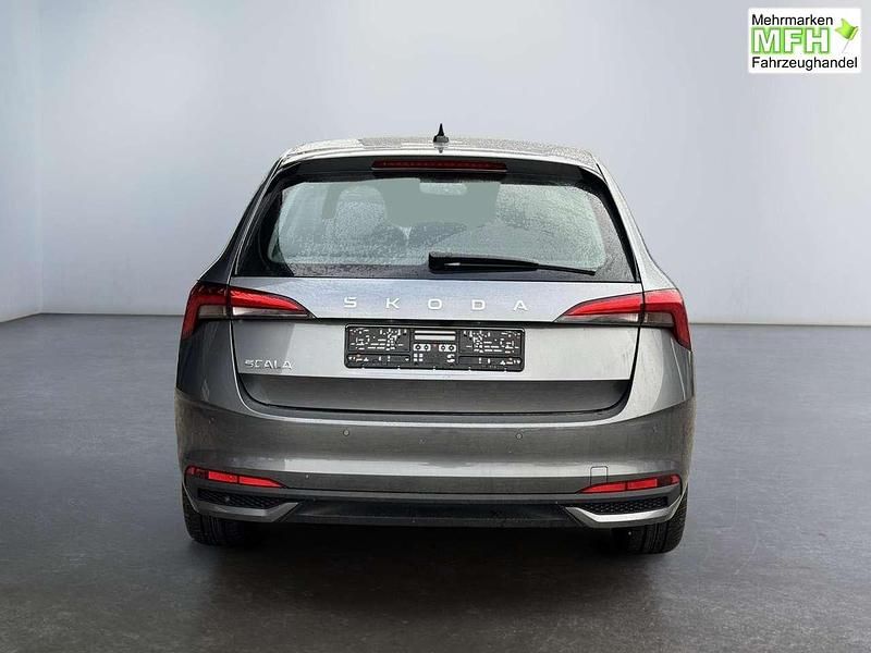 Neu Skoda Scala Selection 116 PS (85 kW) 2025 Graphite grau metallic Kleinwagen