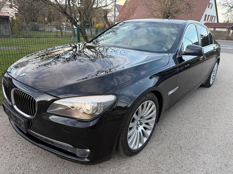 Gebraucht BMW 730 245 PS (180 kW) 2011 Schwarz Limousine