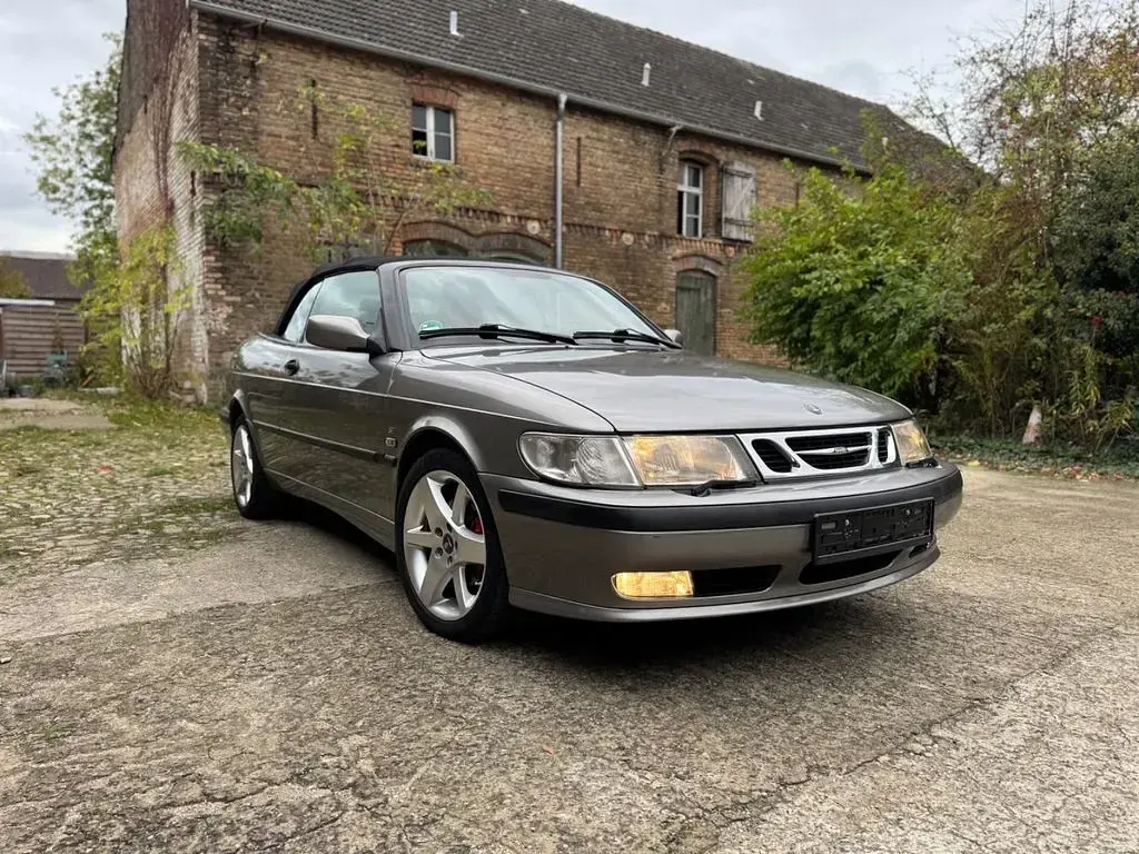 Occasion Saab 9-3 Cabriolet 150 ch (110 kW) 2001 Argent Cabriolet