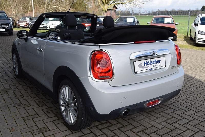 Gebraucht Mini Cooper Cabriolet 136 PS (100 kW) 2018 Weiß Cabrio