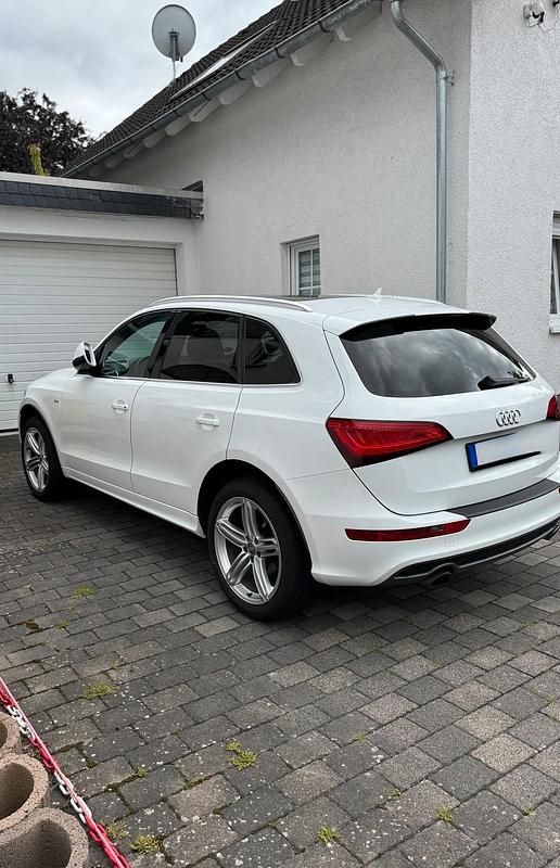 Gebraucht 2013 Audi Q5 S-Line SUV | 19.800 € (Etwas zu teuer) - Bild 1/4