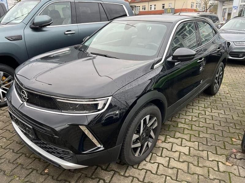Diamantschwarz (metallic) Gebraucht 2021 Opel Mokka Elegance SUV | 16.890 € (Guter Preis) - Bild 1/4