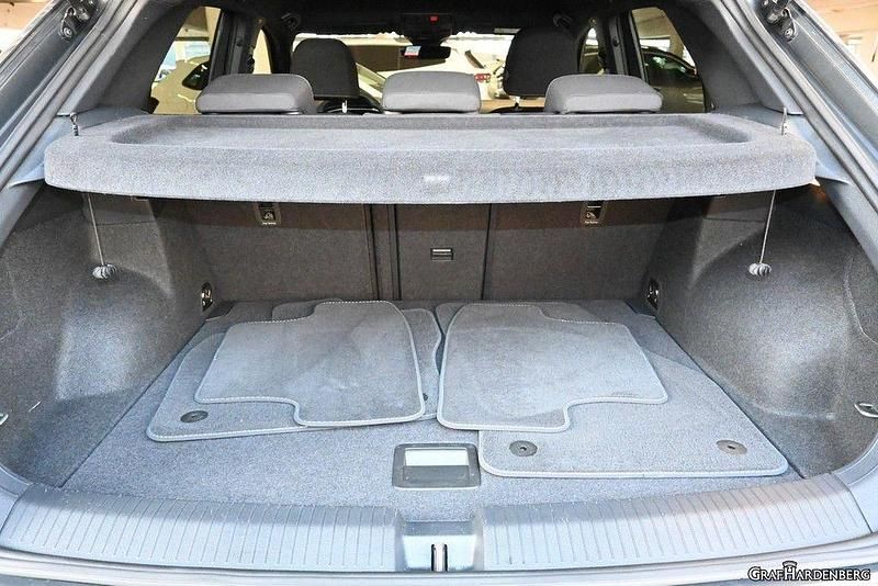 Gebraucht VW T-Roc R-line 150 PS (110 kW) 2025 Grau SUV