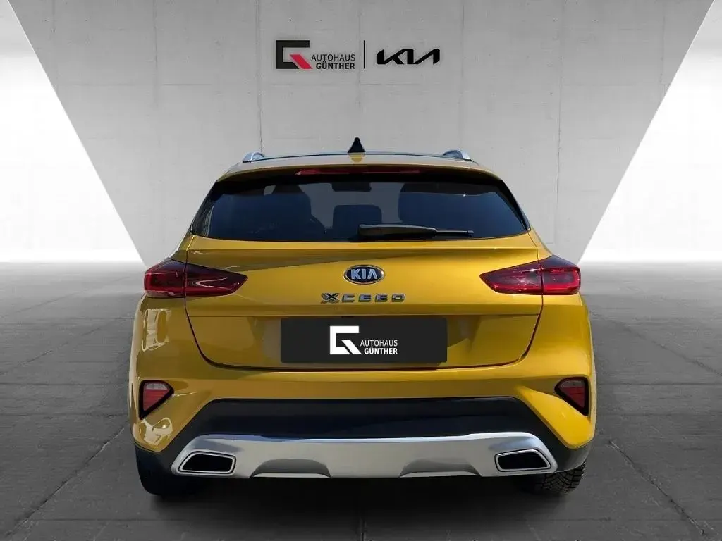 Gebraucht Kia XCeed Xdition 204 PS (150 kW) 2021 Yqm) quantum yellow m (gelb SUV
