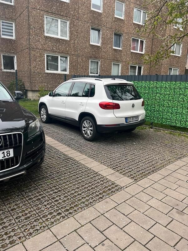 Weiß Gebraucht 2011 VW Tiguan SUV | 6.999 € (Superpreis) - Bild 1/4