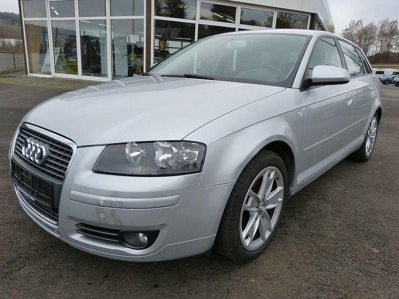 Gebraucht Audi A3 Attraction 140 PS (102 kW) 2008 Grau Limousine