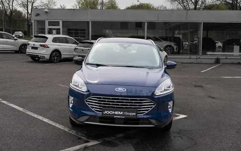 Gebraucht Ford Kuga Titanium 224 PS (164 kW) 2022 Blau SUV