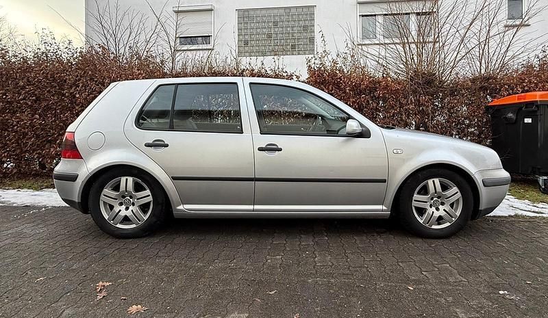 Gebraucht VW Golf IV 75 PS (55 kW) 2002 Limousine
