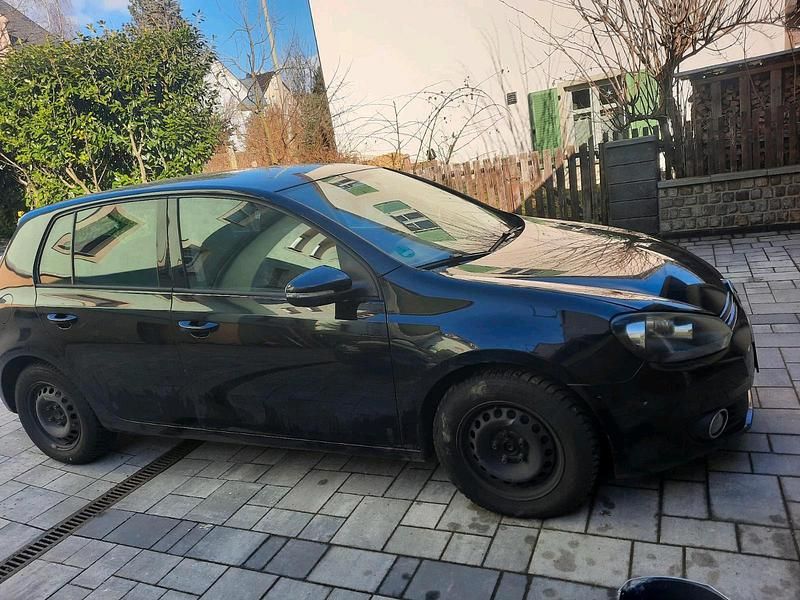 Gebraucht VW Golf VI 122 PS (89 kW) 2010 Schwarz Kleinwagen