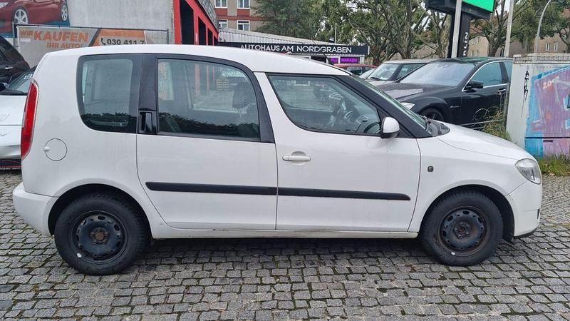 Gebraucht Skoda Roomster Style 69 PS (50 kW) 2008 Weiß Van / Kleinbus