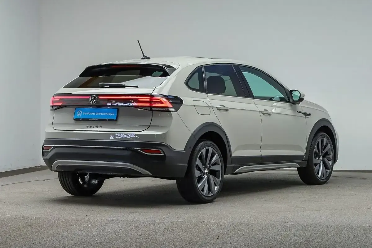 Gebraucht VW Taigo Style 150 PS (110 kW) 2022 Ascotgrau SUV