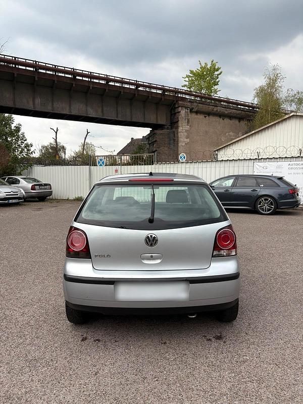 Second-hand VW Polo 59 CP (43 kW) 2009 Gri Hatchback