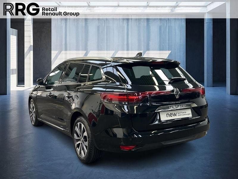 Gebraucht Renault Mégane IV Techno 140 PS (102 kW) 2022 Schwarz Limousine
