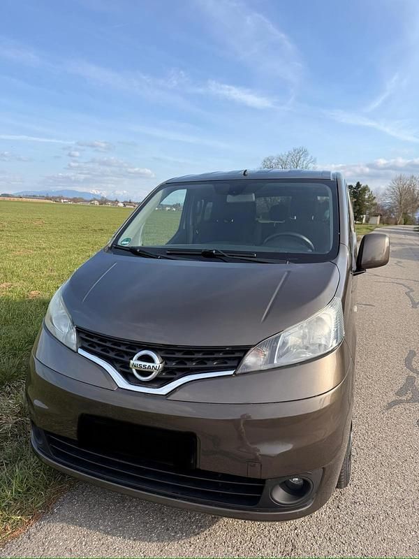 Gebraucht Nissan Evalia Tekna 110 PS (80 kW) 2015 Braun Van / Kleinbus