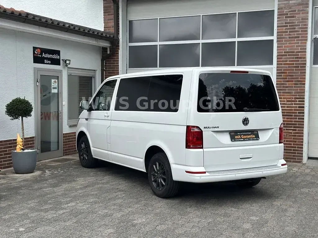 Gebraucht VW Multivan Trendline 150 PS (110 kW) 2018 Weiß Van / Kleinbus