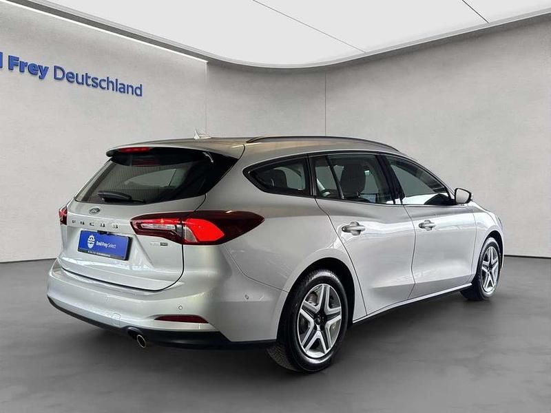 Gebraucht Ford Focus Cool & Connect 125 PS (91 kW) 2022 Silber Kombi