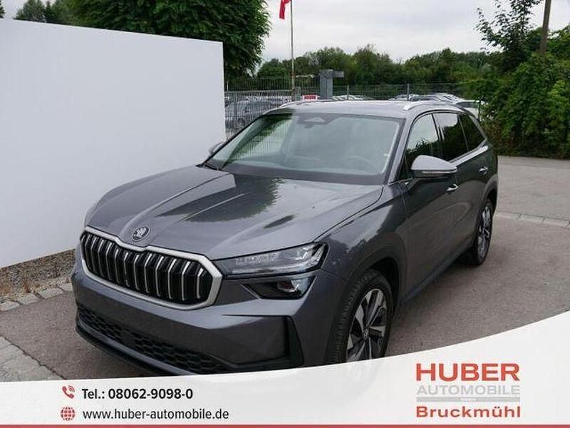 Grau Gebraucht 2024 Skoda Kodiaq Selection SUV | 42.789 € (Etwas zu teuer) - Bild 1/4