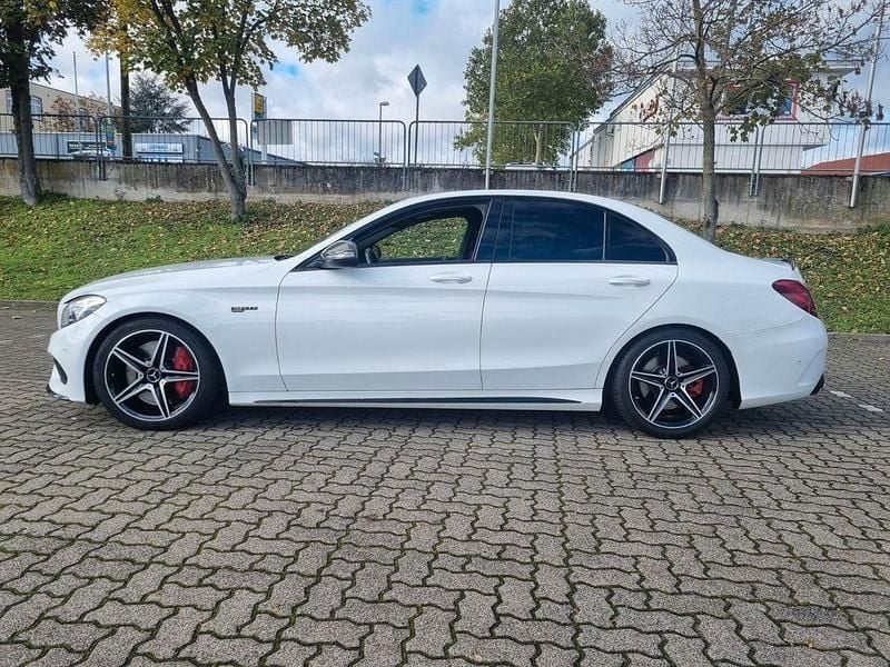 Weiß Gebraucht 2017 Mercedes C43 AMG AMG Limousine | 28.900 € (Guter Preis) - Bild 1/4