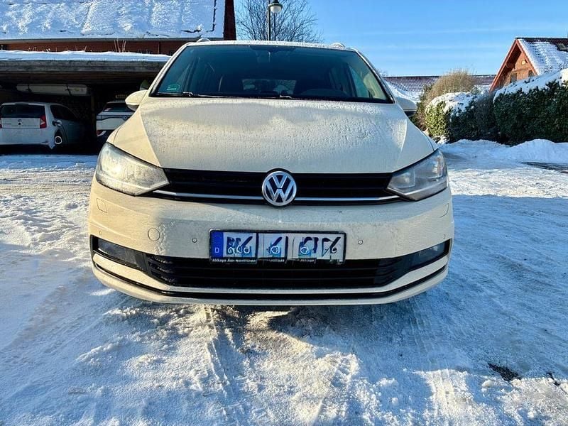 Beige Gebraucht 2018 VW Touran Van / Kleinbus | 7.900 € (Guter Preis) - Bild 1/4