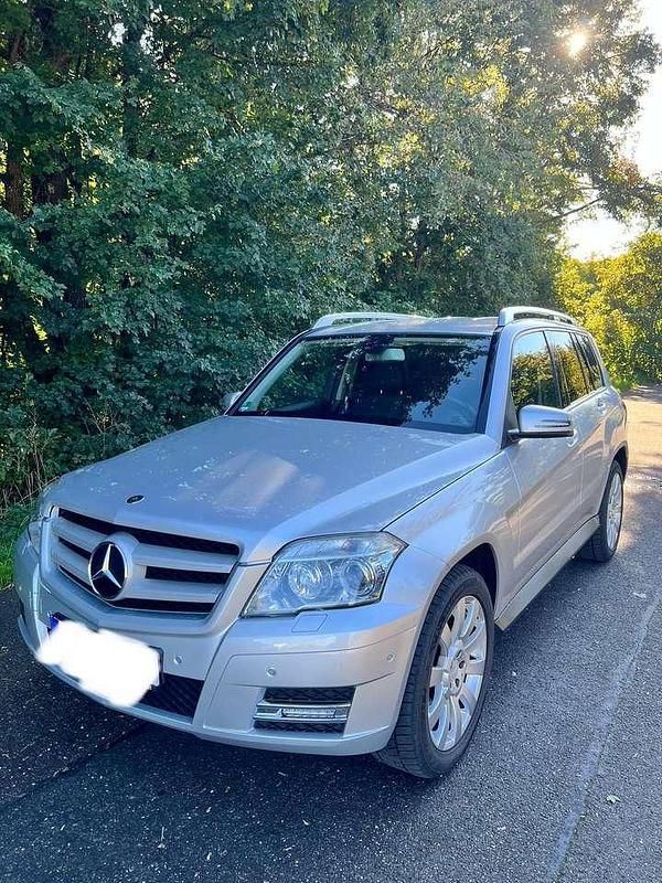 Grau Gebraucht 2010 Mercedes GLK350 SUV | 7.990 € (Superpreis) - Bild 1/4