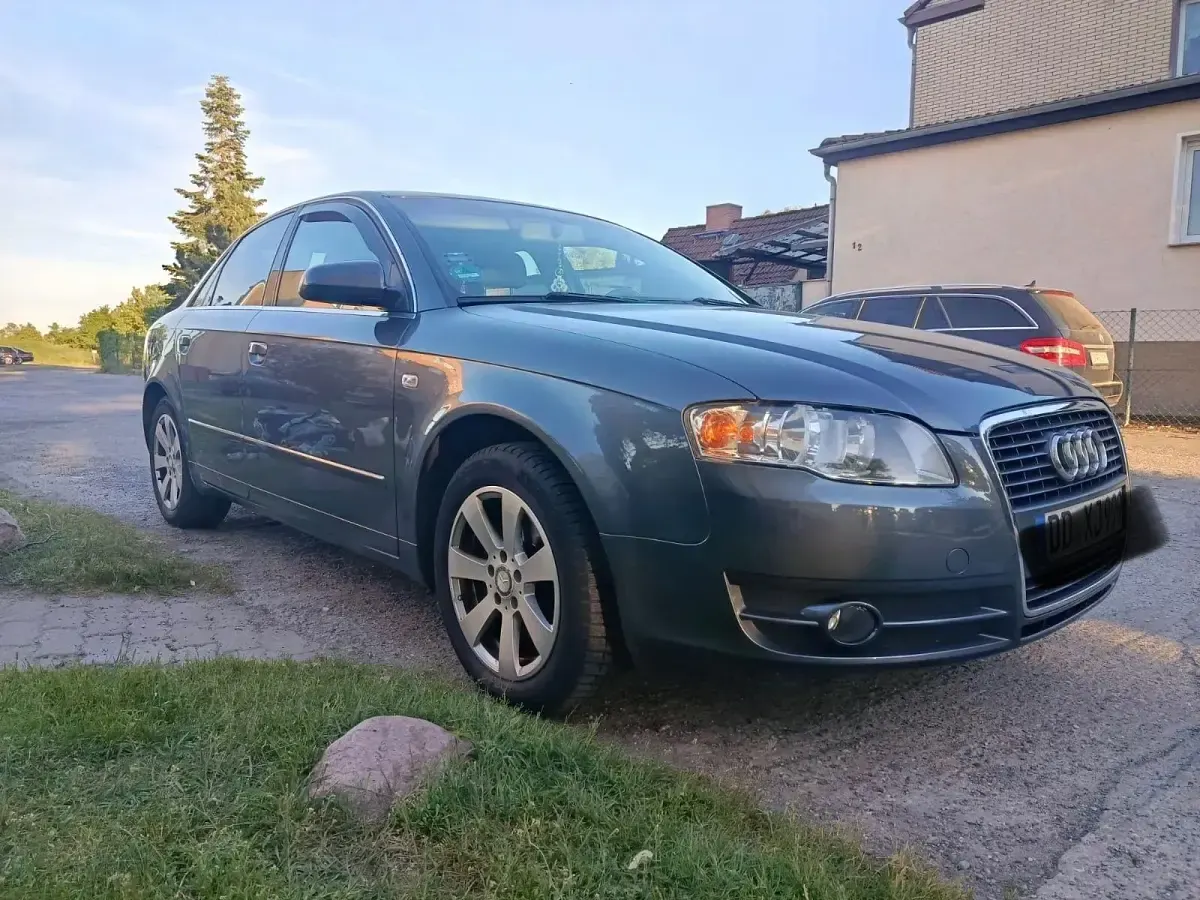 Gebraucht Audi A4 131 PS (96 kW) 2006 Grau Limousine