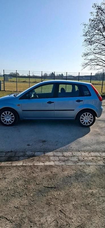 Gebraucht Ford Fiesta 70 PS (51 kW) 2006 Kleinwagen