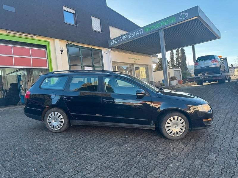 Gebraucht VW Passat 140 PS (102 kW) 2007 Schwarz Kombi