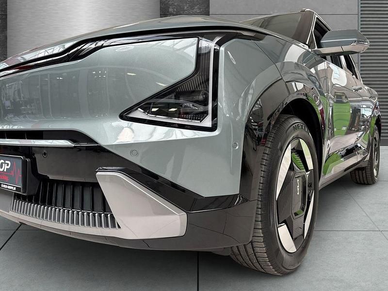 Neu Kia EV5 Earth 160 kW (218 PS) 2026 Iceberg green SUV