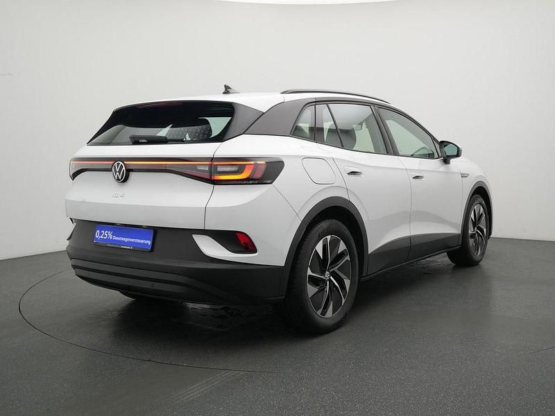 Gebraucht VW ID.4 Pro Performance 150 kW (204 PS) 2023 Weiss / gletscherweiss (metallic) SUV