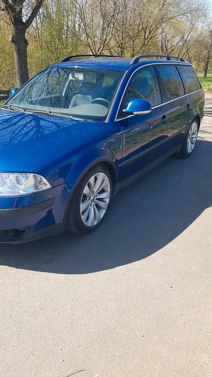 Usata VW Passat 131 CV (96 kW) 2003 Nero Station wagon
