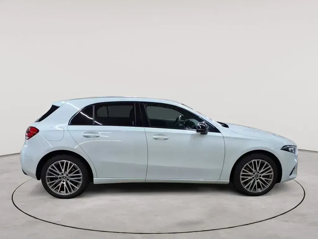 Gebraucht Mercedes A250 Advanced Plus 160 PS (117 kW) 2022 Weiß Limousine