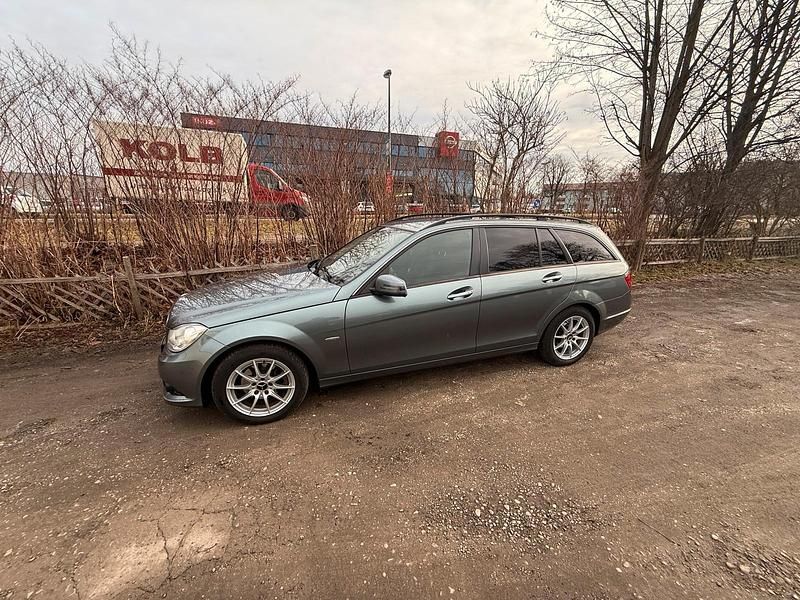 Gebraucht Mercedes C180 120 PS (88 kW) 2011 Kombi