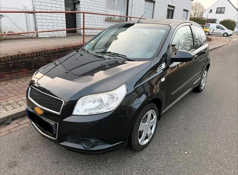 Gebraucht Chevrolet Aveo 101 PS (74 kW) 2009 Schwarz Kleinwagen