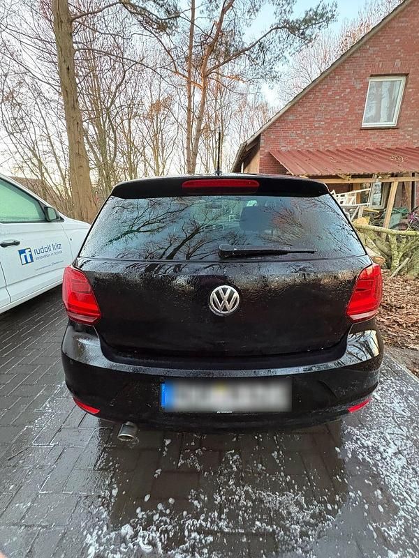 Gebraucht VW Polo LOUNGE 90 PS (66 kW) 2016 Schwarz Kleinwagen