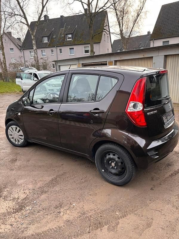 Gebraucht Suzuki Splash 69 PS (50 kW) 2013 Braun Kleinwagen