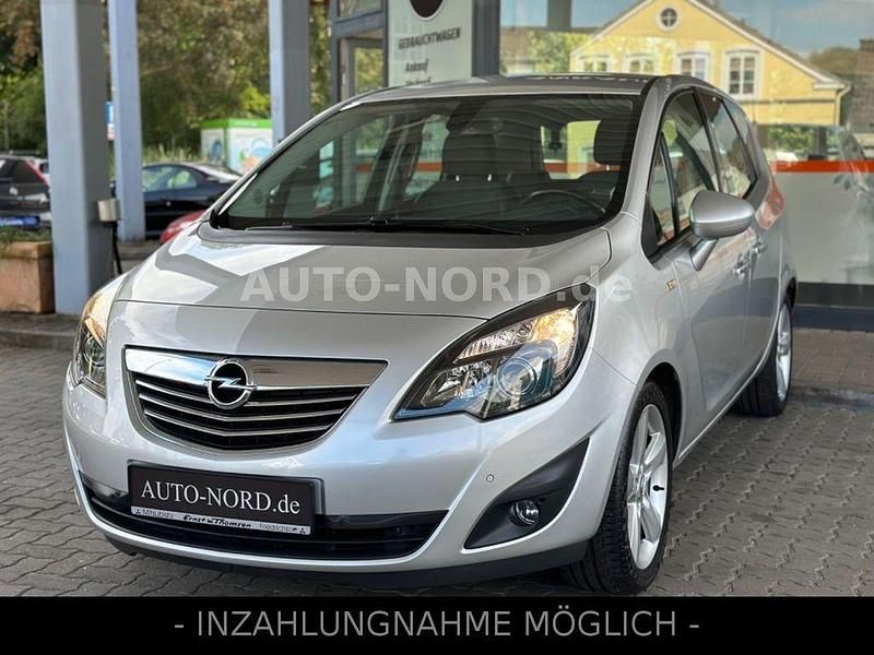 Silber Gebraucht 2011 Opel Meriva Innovation Van / Kleinbus | 5.990 € (Fairer Preis) - Bild 1/4