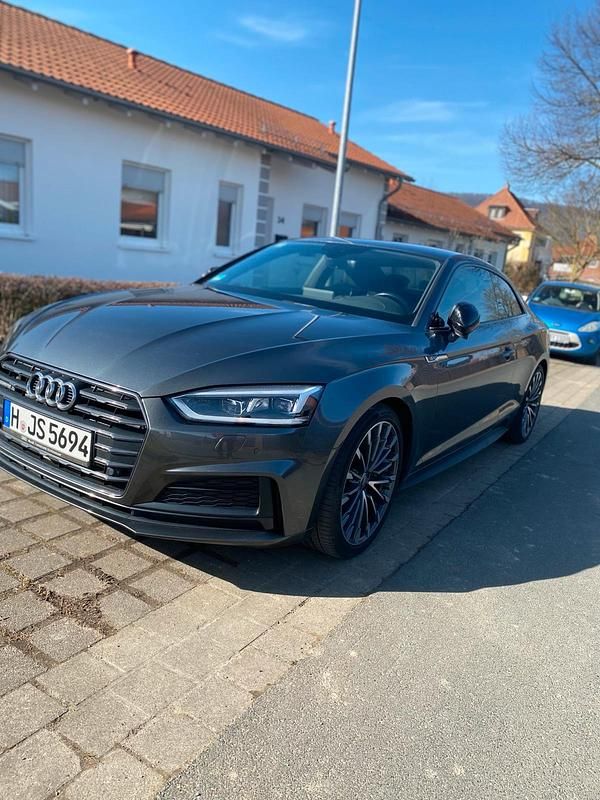 Grau Gebraucht 2017 Audi A5 S-Line Coupé | 25.000 € (Guter Preis) - Bild 1/4