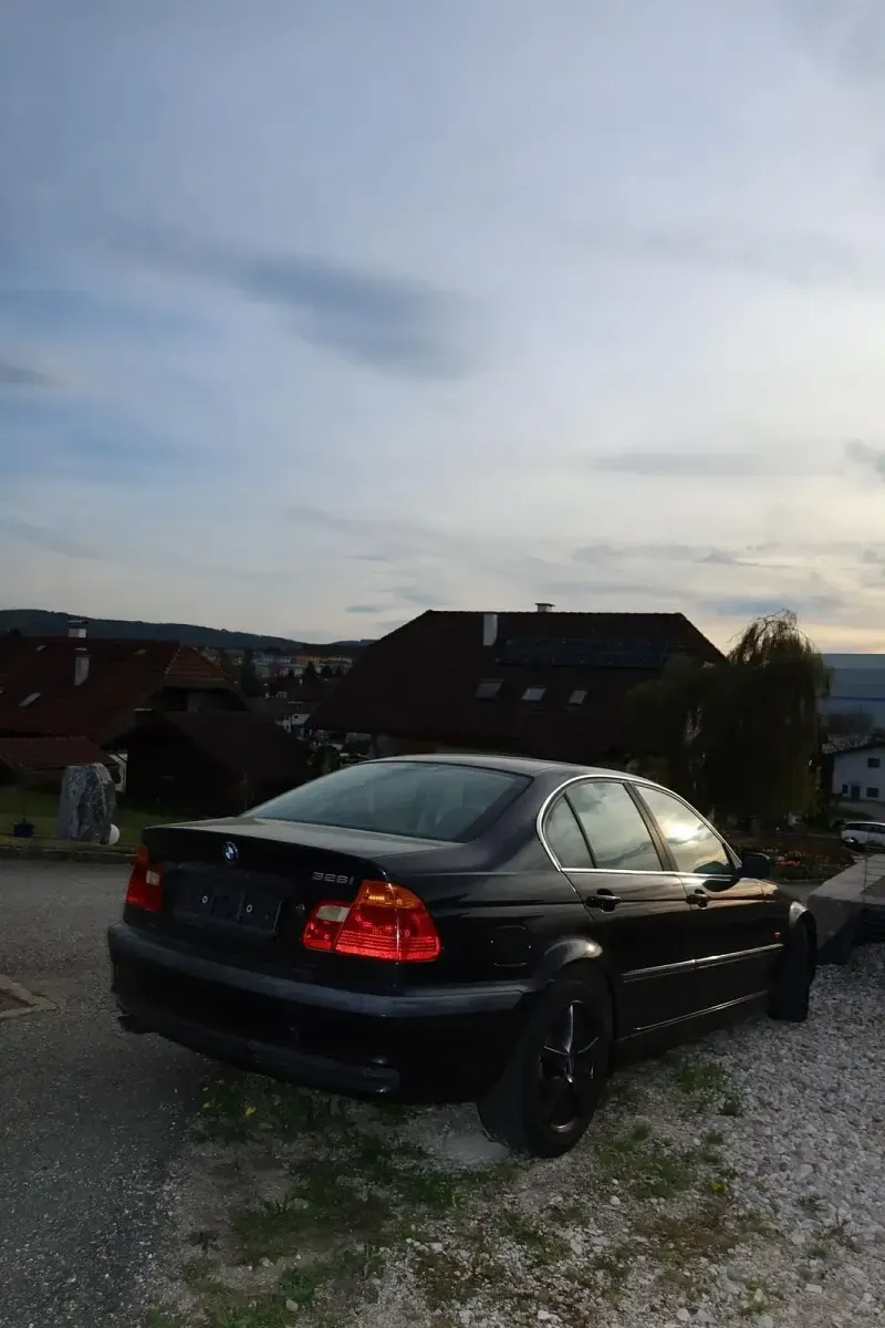 Gebraucht BMW 328 197 PS (144 kW) 1998 Schwarz Limousine