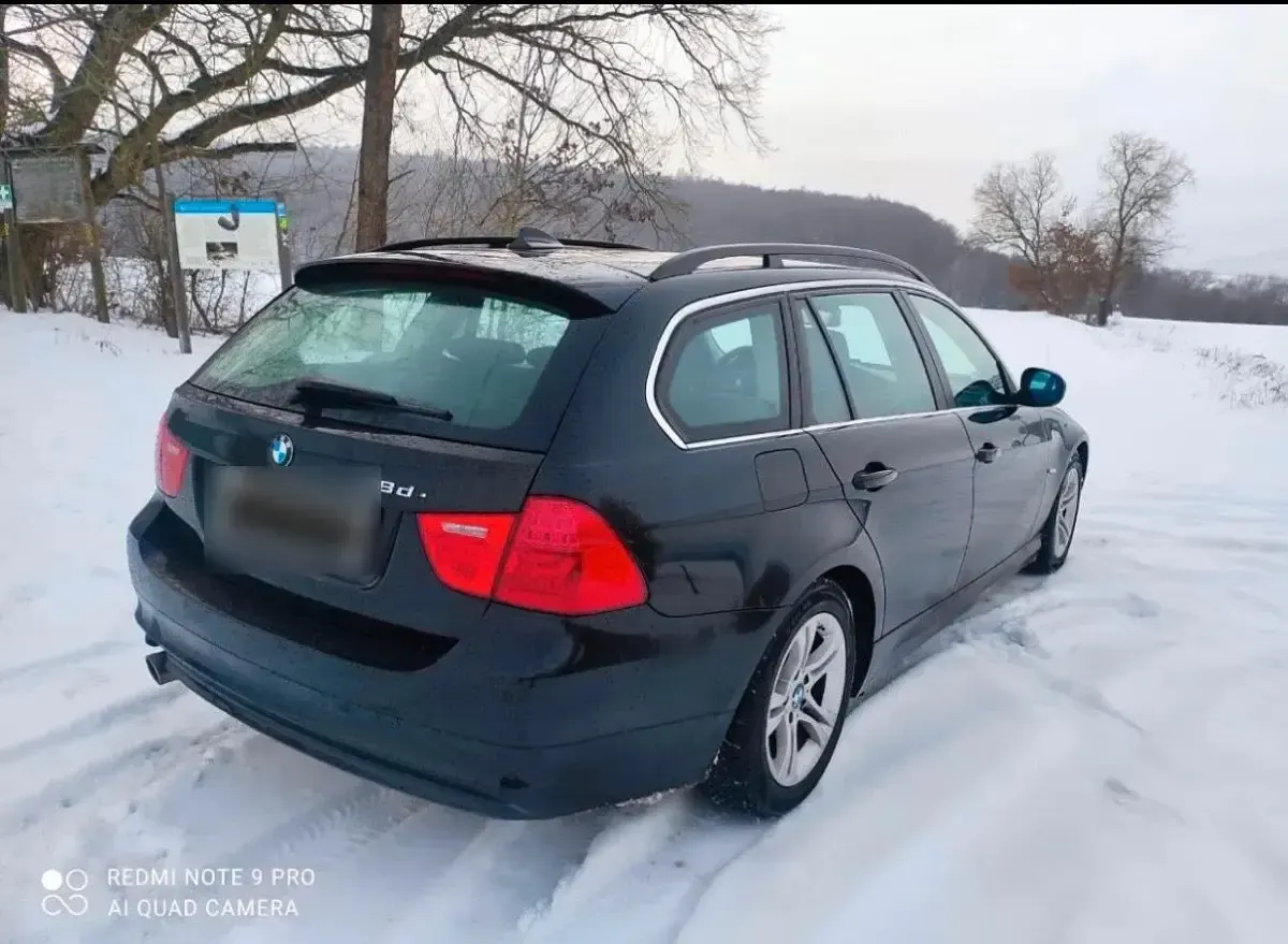 Gebraucht BMW 318 150 PS (110 kW) 2010 Schwarz Kombi